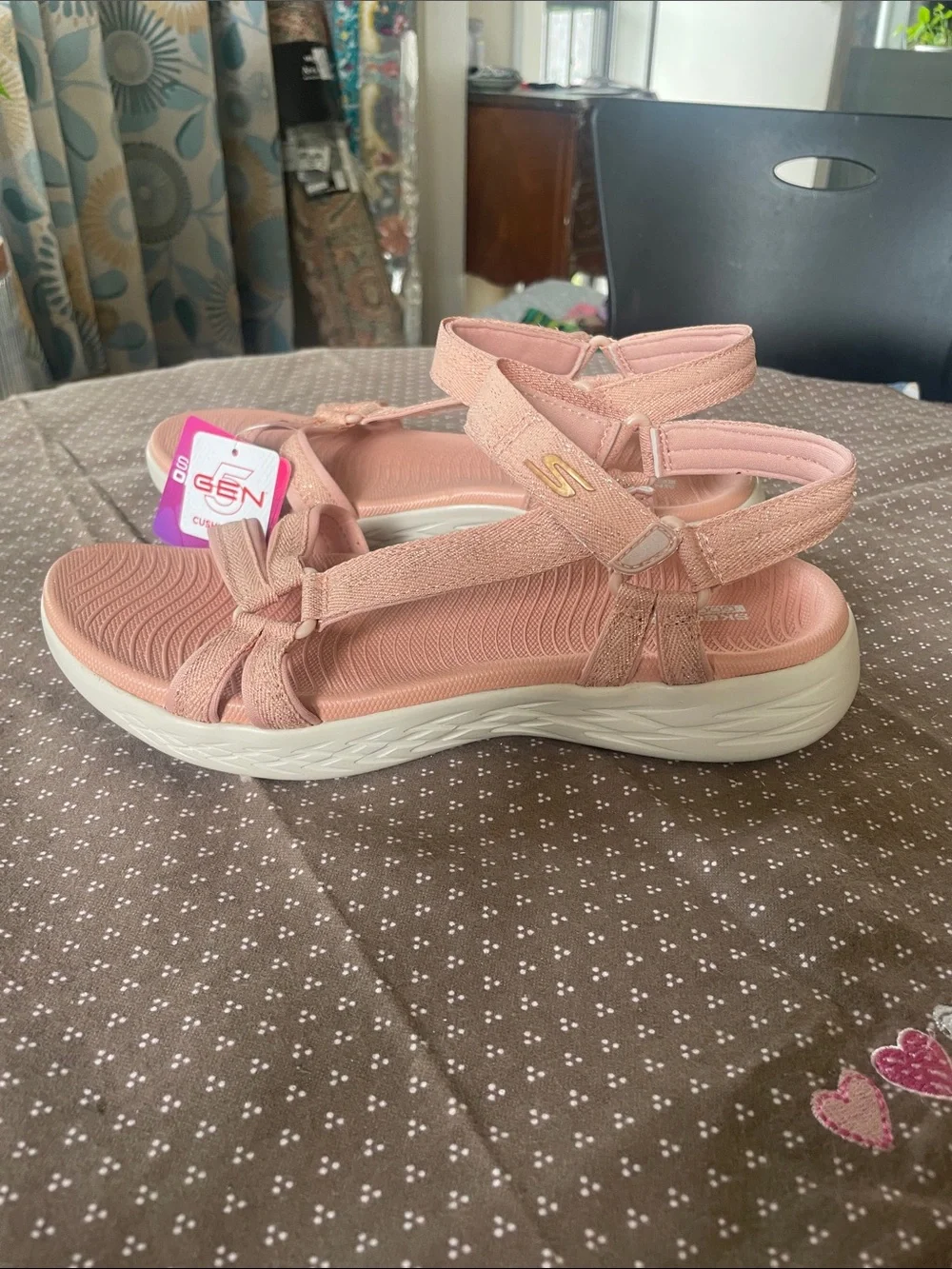 Skechers Pink T-Strap On The Go Sandals